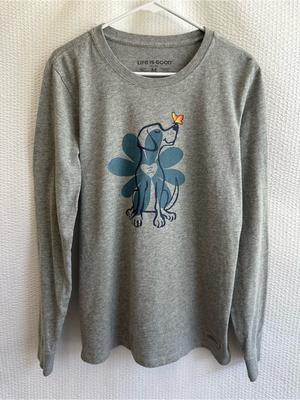 Life Is Good Women’s Grey Blue Dog Butterfly Long Sleeve Crusher Tee Medium